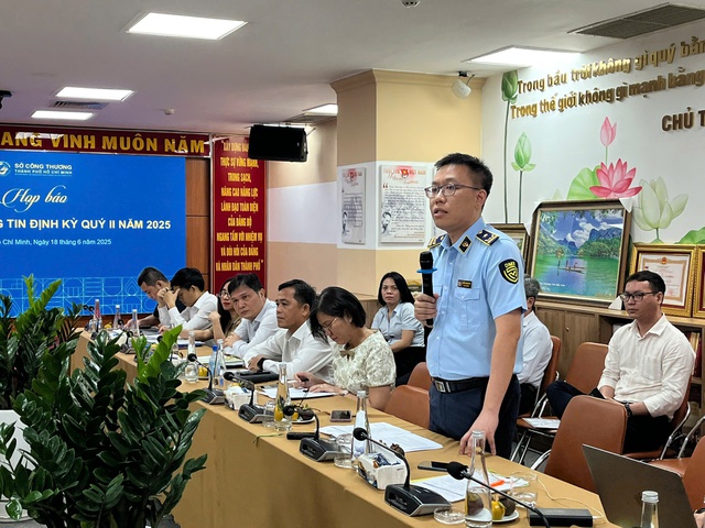 Người tiêu dùng nói không với hàng giả, mạnh dạn tố giác khi phát hiện- Ảnh 1. Người tiêu dùng nói không với hàng giả, mạnh dạn tố giác khi phát hiện- Ảnh 1.