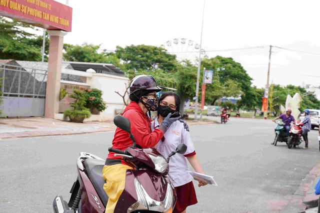 Ngày đầu tiên của Kỳ thi tốt nghiệp PTTH: TPHCM không có học sinh vi phạm quy chế- Ảnh 1. Ngày đầu tiên của Kỳ thi tốt nghiệp PTTH: TPHCM không có học sinh vi phạm quy chế- Ảnh 1.