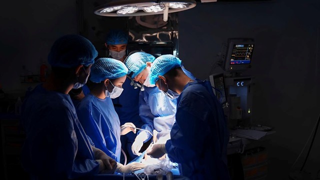 Hơn 100 gương mặt khiếm khuyết được "hồi sinh"- Ảnh 2. Hơn 100 gương mặt khiếm khuyết được "hồi sinh"- Ảnh 2.