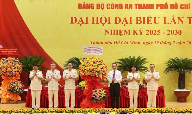 Đảng bộ Công an TPHCM tổ chức thành công Đại hội đại biểu lần I, nhiệm kỳ 2025 - 2030- Ảnh 3.