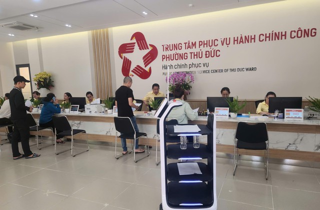 TPHCM thi đua cao điểm "100 ngày hoạt động tinh - gọn - mạnh - hiệu năng, hiệu lực, hiệu quả"- Ảnh 1. TPHCM thi đua cao điểm "100 ngày hoạt động tinh - gọn - mạnh - hiệu năng, hiệu lực, hiệu quả"- Ảnh 1.