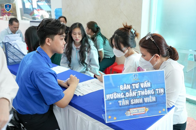Nhiều trường đại học ở TPHCM công bố điểm chuẩn năm 2025- Ảnh 1. Nhiều trường đại học ở TPHCM công bố điểm chuẩn năm 2025- Ảnh 1.