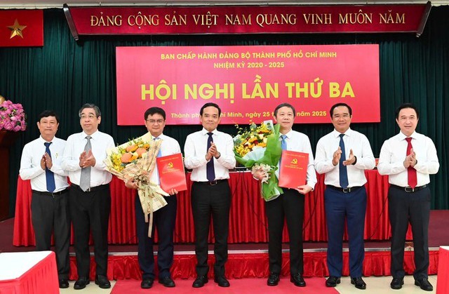 Đồng chí Dương Anh Đức giữ chức Trưởng Ban Tuyên giáo và Dân vận Thành ủy TPHCM- Ảnh 1. Đồng chí Dương Anh Đức giữ chức Trưởng Ban Tuyên giáo và Dân vận Thành ủy TPHCM- Ảnh 1.