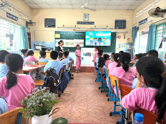 Ngành giáo dục TPHCM phát triển phẩm chất, năng lực toàn diện cho học sinh- Ảnh 2. Ngành giáo dục TPHCM phát triển phẩm chất, năng lực toàn diện cho học sinh- Ảnh 2.