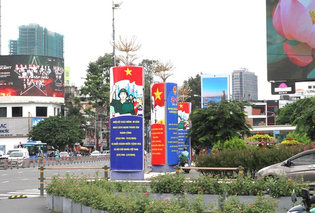 TPHCM đảm bảo người dân nhận quà trước Quốc khánh 2/9- Ảnh 1. TPHCM đảm bảo người dân nhận quà trước Quốc khánh 2/9- Ảnh 1.