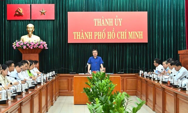 Dự thảo nghị quyết đại hội phải thể hiện rõ nét khát vọng vươn lên của địa phương- Ảnh 1. Dự thảo nghị quyết đại hội phải thể hiện rõ nét khát vọng vươn lên của địa phương- Ảnh 1.