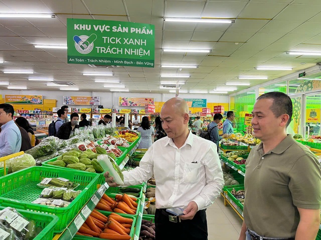 Người tiêu dùng ngày càng quan tâm, ưu tiên mua sản phẩm “Tick xanh trách nhiệm”- Ảnh 1.