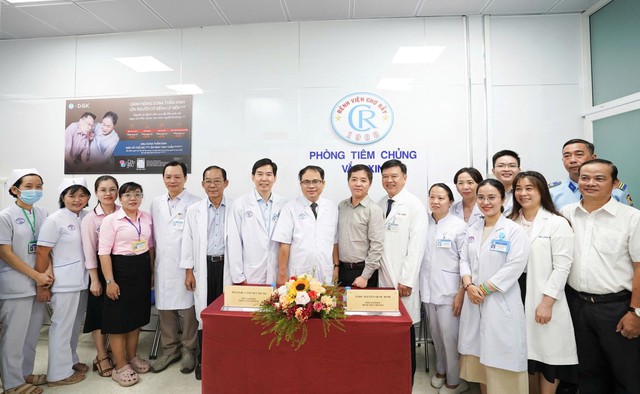 Bệnh viện Chợ Rẫy chính thức ra mắt phòng Tiêm chủng vaccine- Ảnh 1. Bệnh viện Chợ Rẫy chính thức ra mắt phòng Tiêm chủng vaccine- Ảnh 1.