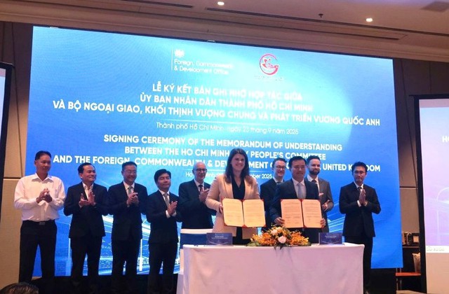 TPHCM hợp tác với Vương quốc Anh phát triển đô thị định hướng giao thông công cộng (TOD)- Ảnh 3.
