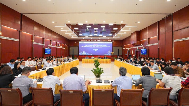 TPHCM sẽ ưu tiên phát triển năng lượng tái tạo để thay thế các năng lượng hóa thạch- Ảnh 1.