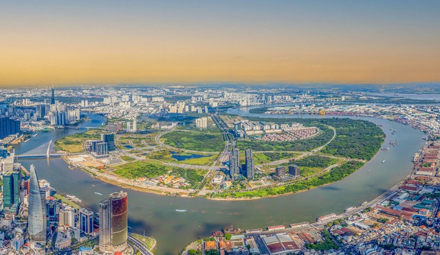 TPHCM nhiệm kỳ mới: Đổi mới mô hình tăng trưởng, kiến tạo động lực xanh-số- Ảnh 1.
