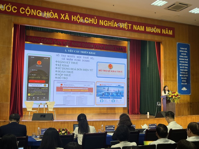 Duy trì "tổ hỗ trợ" tại chợ, "cầm tay chỉ việc" cho hộ kinh doanh- Ảnh 1.