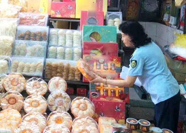 TPHCM triển khai đồng bộ các giải pháp bình ổn thị trường hàng hóa dịp Tết- Ảnh 2.