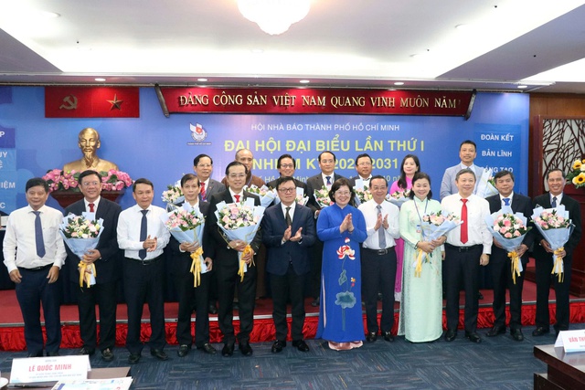 Tổng Giám đốc Cơ quan Báo và Phát thanh, Truyền hình TPHCM Lê Văn Minh làm Chủ tịch Hội Nhà báo TPHCM- Ảnh 1.