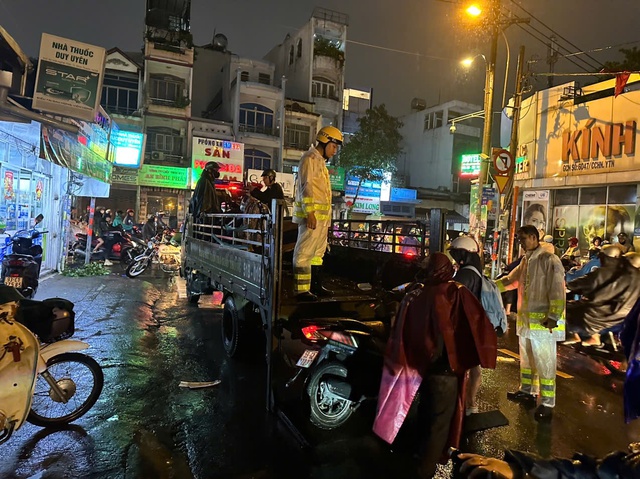TPHCM triển khai các giải pháp giảm ùn tắc giao thông- Ảnh 2.