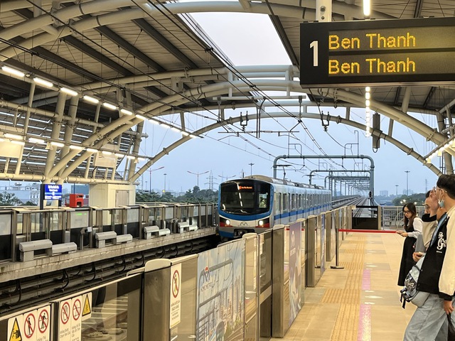 Chuẩn bị khởi công thêm 3 tuyến metro dài gần 91 km- Ảnh 2. Chuẩn bị khởi công thêm 3 tuyến metro dài gần 91 km- Ảnh 2.
