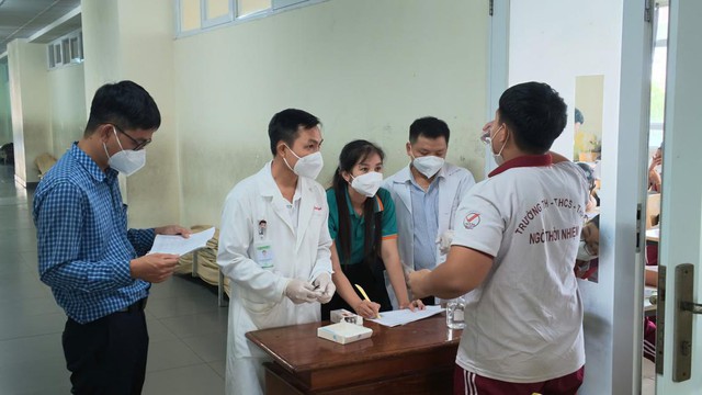 Ghi nhận thêm 1 ca mắc não mô cầu nhóm B, 99 người được điều trị dự phòng- Ảnh 1. Ghi nhận thêm 1 ca mắc não mô cầu nhóm B, 99 người được điều trị dự phòng- Ảnh 1.