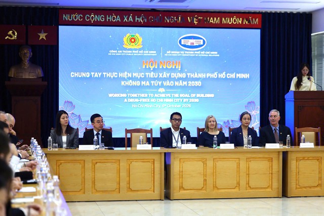 Cảnh báo ma túy “núp bóng” thuốc lá điện tử- Ảnh 1. Cảnh báo ma túy “núp bóng” thuốc lá điện tử- Ảnh 1.