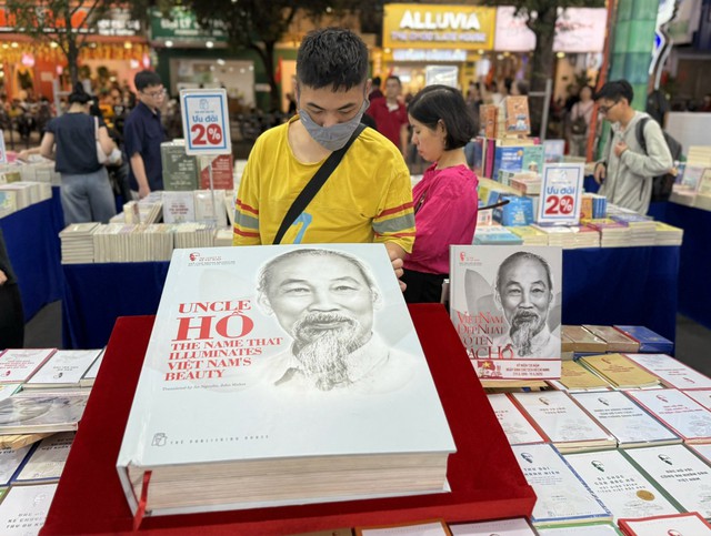 Lễ hội Đường sách Tết Bính Ngọ 2026: Điểm hẹn văn hóa đầu năm của TPHCM- Ảnh 4. Lễ hội Đường sách Tết Bính Ngọ 2026: Điểm hẹn văn hóa đầu năm của TPHCM- Ảnh 4.