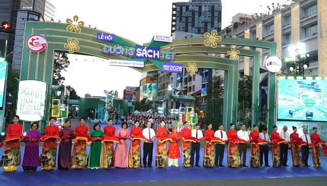 Lễ hội Đường sách Tết Bính Ngọ 2026: Điểm hẹn văn hóa đầu năm của TPHCM- Ảnh 1. Lễ hội Đường sách Tết Bính Ngọ 2026: Điểm hẹn văn hóa đầu năm của TPHCM- Ảnh 1.