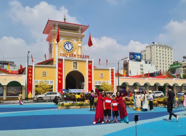 Nhiều hoạt động văn hóa, du xuân trong ngày đầu năm mới- Ảnh 6.