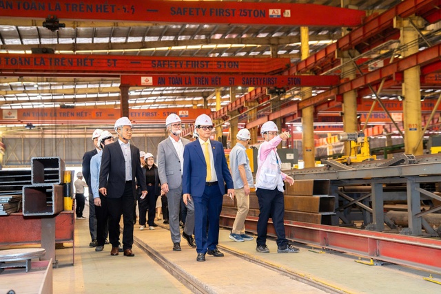 Doanh nghiệp trở lại hoạt động đầu năm với nhiều đơn hàng mới- Ảnh 1. Doanh nghiệp trở lại hoạt động đầu năm với nhiều đơn hàng mới- Ảnh 1.