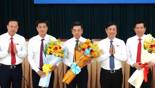 Ông Nguyễn Văn Dũng được bầu làm Phó Chủ tịch HĐND TPHCM- Ảnh 1.