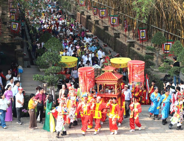 TPHCM tổ chức nhiều hoạt động tưởng nhớ Quốc Tổ Hùng Vương- Ảnh 3.