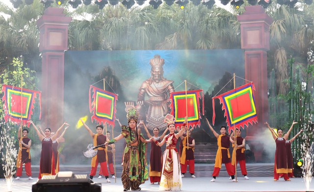 TPHCM tổ chức nhiều hoạt động tưởng nhớ Quốc Tổ Hùng Vương- Ảnh 4.