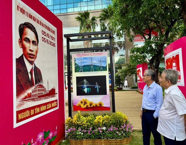 TPHCM tổ chức nhiều hoạt động kỷ niệm 136 năm Ngày sinh Chủ tịch Hồ Chí Minh- Ảnh 2. TPHCM tổ chức nhiều hoạt động kỷ niệm 136 năm Ngày sinh Chủ tịch Hồ Chí Minh- Ảnh 2.