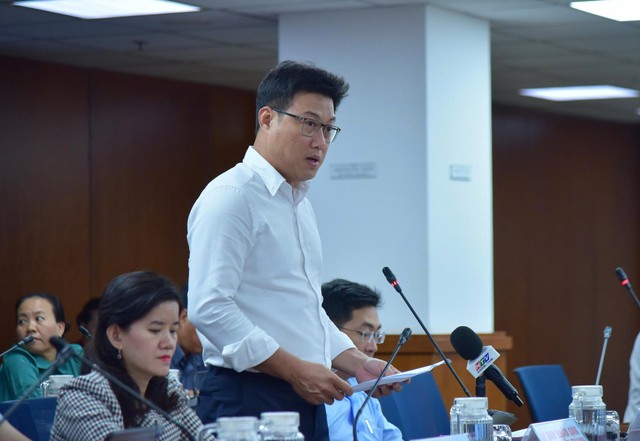 Hỗ trợ người dân tái định cư, đẩy mạnh xây dựng công dân số- Ảnh 1.