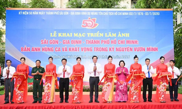 Triển lãm ảnh "Sài Gòn-Gia Định-TPHCM: Bản anh hùng ca và khát vọng trong kỷ nguyên vươn mình"- Ảnh 1.