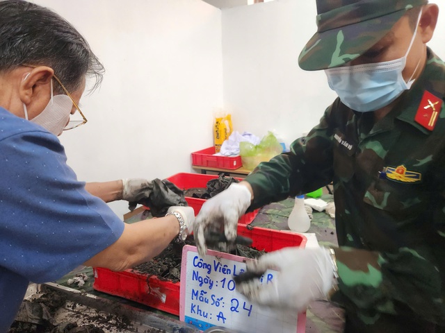 TPHCM triển khai thu nhận ADN thân nhân liệt sĩ chưa xác định danh tính- Ảnh 1. TPHCM triển khai thu nhận ADN thân nhân liệt sĩ chưa xác định danh tính- Ảnh 1.