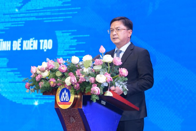 Đại học Hoa Sen đón Huân chương Lao động hạng Ba, hướng tới top 500 đại học châu Á- Ảnh 1.