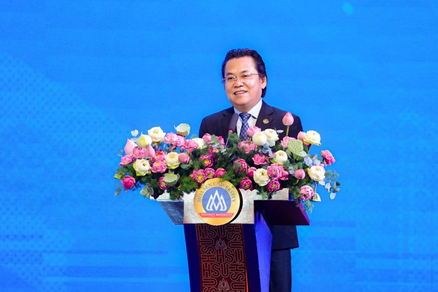 Đại học Hoa Sen đón Huân chương Lao động hạng Ba, hướng tới top 500 đại học châu Á- Ảnh 3.