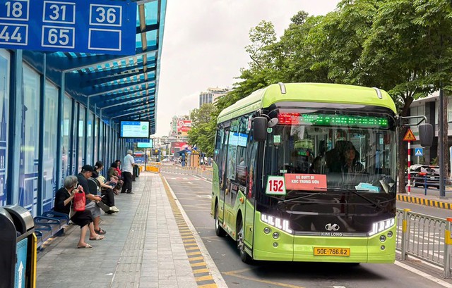 TPHCM áp dụng quy định mới về xe buýt từ ngày 20/8- Ảnh 1. TPHCM áp dụng quy định mới về xe buýt từ ngày 20/8- Ảnh 1.