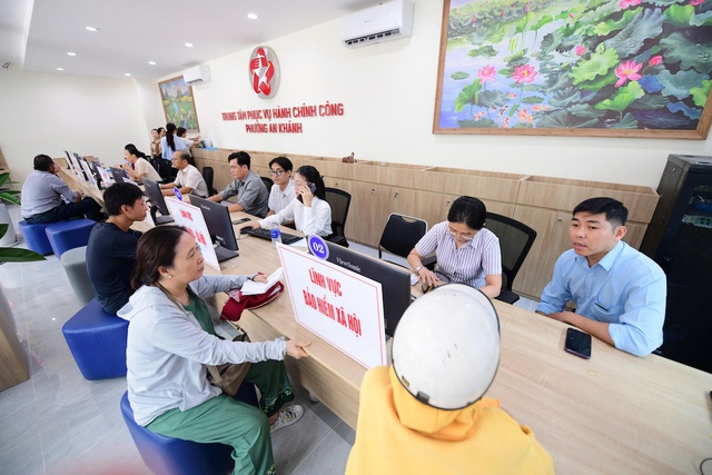 TPHCM nâng cao chất lượng đội ngũ cán bộ, công chức, viên chức cấp xã- Ảnh 1. TPHCM nâng cao chất lượng đội ngũ cán bộ, công chức, viên chức cấp xã- Ảnh 1.