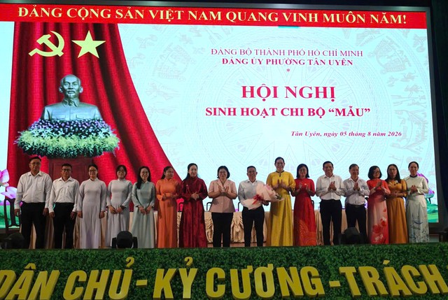 Phát huy vai trò của tổ chức Đảng trong doanh nghiệp trên địa bàn TPHCM- Ảnh 1.
