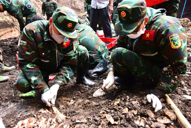 TPHCM chuẩn bị Lễ truy điệu, an táng hài cốt liệt sĩ tại Công viên Lê Thị Riêng- Ảnh 2. TPHCM chuẩn bị Lễ truy điệu, an táng hài cốt liệt sĩ tại Công viên Lê Thị Riêng- Ảnh 2.