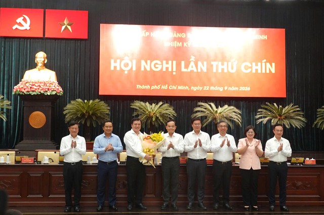 Hội nghị lần thứ 9 Ban Chấp hành Đảng bộ TPHCM tập trung nhiệm vụ 3 tháng cuối năm- Ảnh 1.