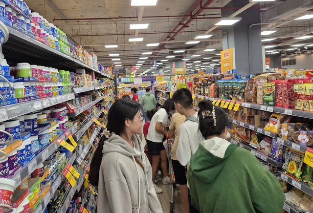 Thành phố quyết tâm đạt tăng trưởng GRDP trên 10% năm 2026- Ảnh 2. Thành phố quyết tâm đạt tăng trưởng GRDP trên 10% năm 2026- Ảnh 2.