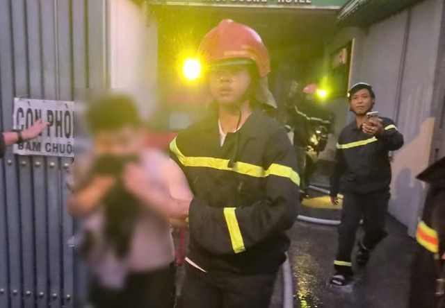 Cháy khách sạn ở TPHCM, 2 người tử vong- Ảnh 1. Cháy khách sạn ở TPHCM, 2 người tử vong- Ảnh 1.