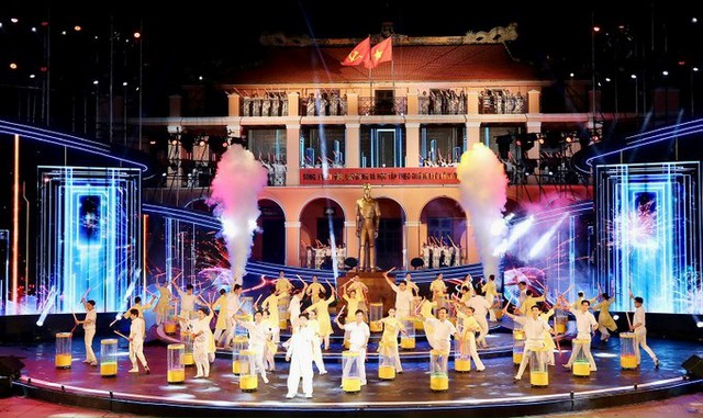 Phát huy nguồn lực văn hóa, tạo động lực phát triển TPHCM- Ảnh 1. Phát huy nguồn lực văn hóa, tạo động lực phát triển TPHCM- Ảnh 1.