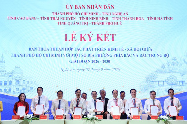 TPHCM mở rộng không gian liên kết với các địa phương phía Bắc, Bắc Trung Bộ- Ảnh 1.
