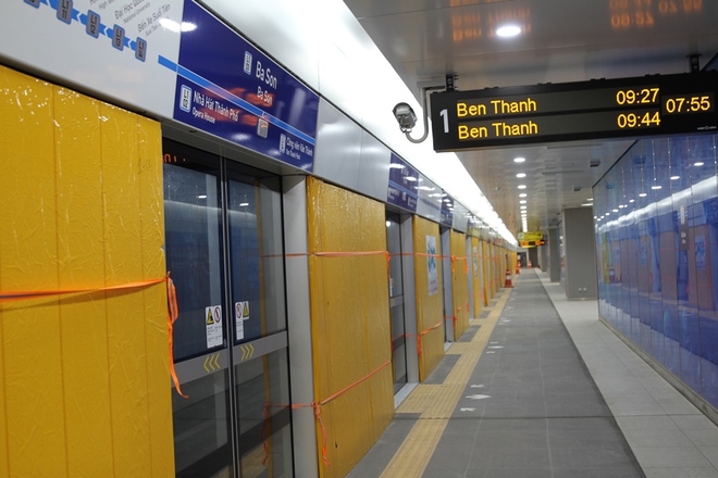 Trao bằng khen cho các nhà thầu đẩy nhanh tiến độ tuyến Metro số 1- Ảnh 3.