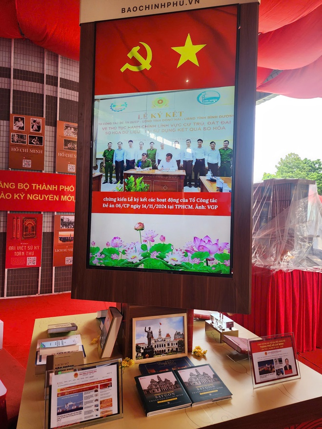 Gian trưng bày của Báo Điện tử Chính phủ tham gia Triển lãm Thành tựu Báo chí - Xuất bản TPHCM- Ảnh 3.