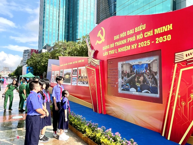 Triển lãm ảnh chào mừng Đại hội Đại biểu Đảng bộ TPHCM lần thứ I, nhiệm kỳ 2025-2030- Ảnh 5.