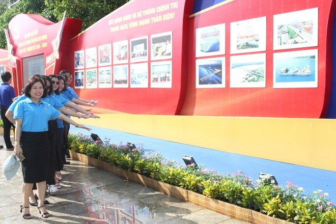 Triển lãm ảnh chào mừng Đại hội Đại biểu Đảng bộ TPHCM lần thứ I, nhiệm kỳ 2025-2030- Ảnh 7.