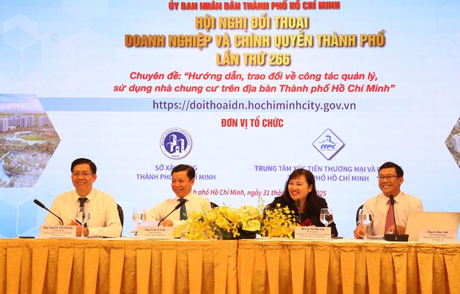 Đối thoại DN và chính quyền TP về quản lý, sử dụng nhà chung cư- Ảnh 2. Đối thoại DN và chính quyền TP về quản lý, sử dụng nhà chung cư- Ảnh 2.