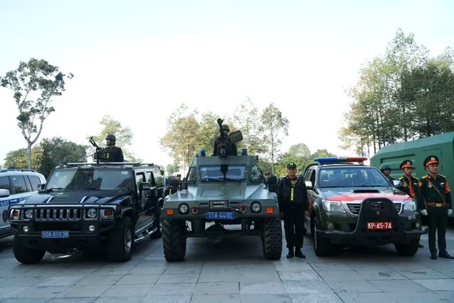 Công an Thành phố ra quân cao điểm tấn công trấn áp tội phạm, bảo đảm ANTT- Ảnh 2. Công an Thành phố ra quân cao điểm tấn công trấn áp tội phạm, bảo đảm ANTT- Ảnh 2.